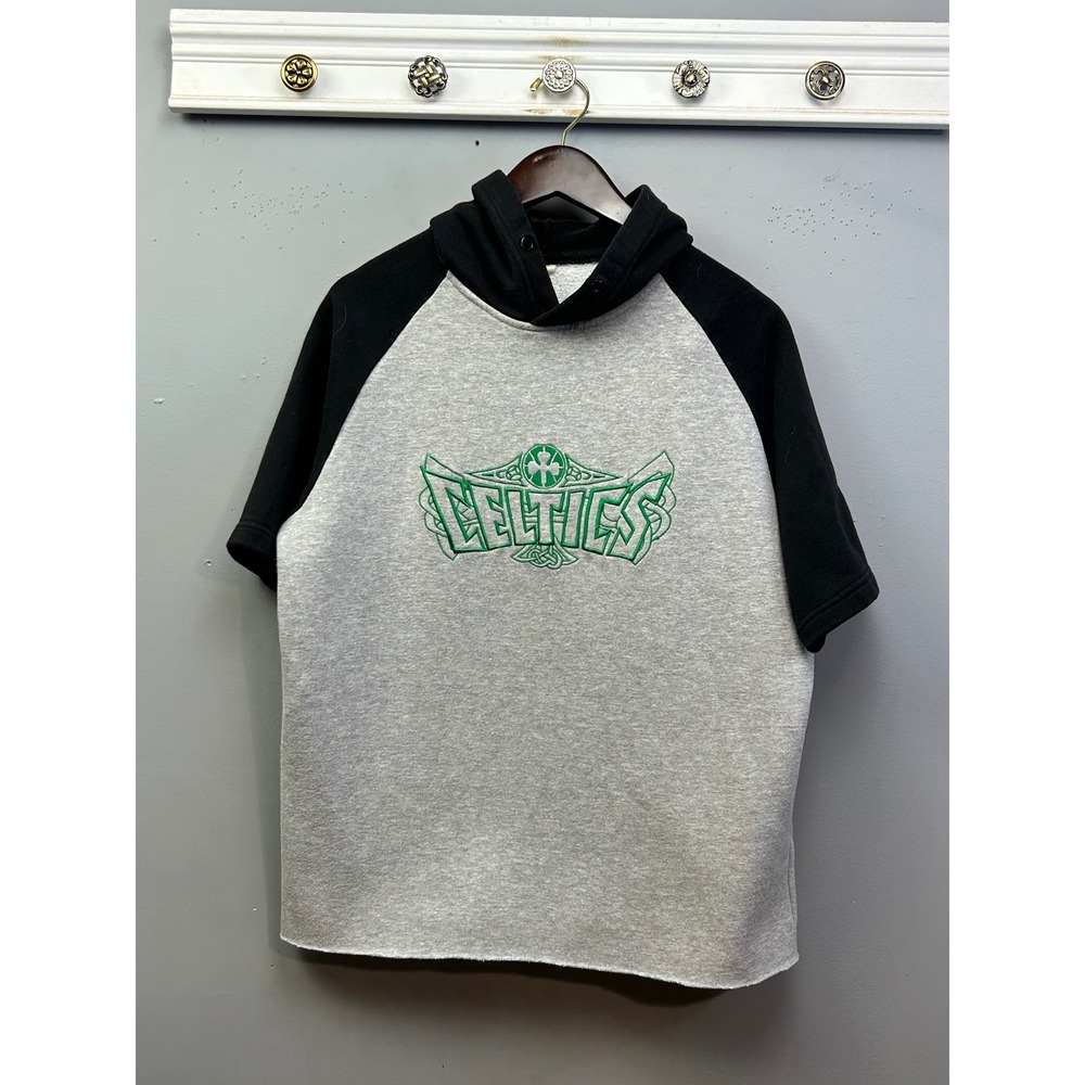 Boston Celtics Short Sleeve Hoodie Mens Large Grey Black Embroidered Raw Hem NBA